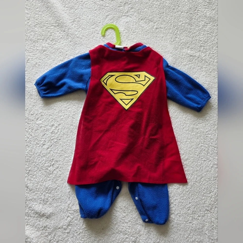 Rubie's Superman Classic Infant Costume Romper w/ Removable Cape, 6 Months